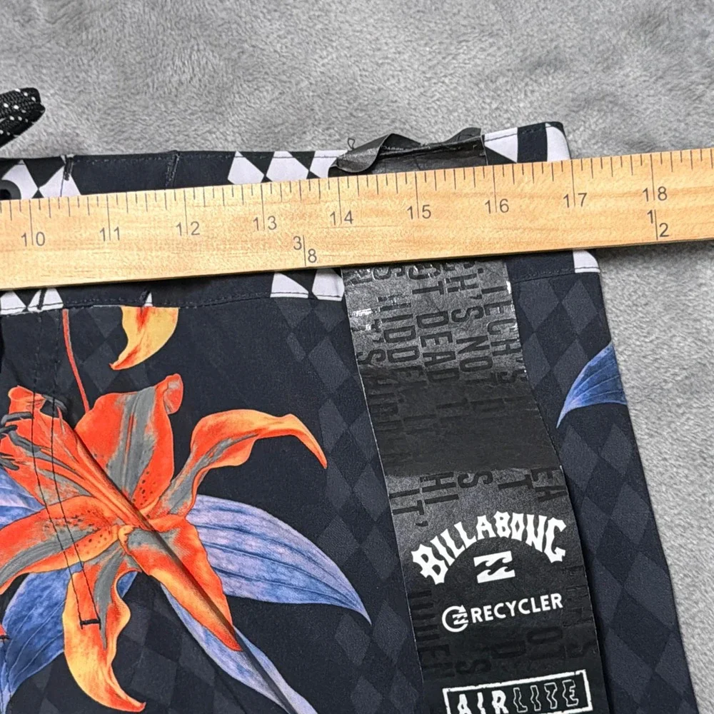 Billabong Airlite Boardshorts Mens 32 Black Floral Checker Swim Trunks Recycler